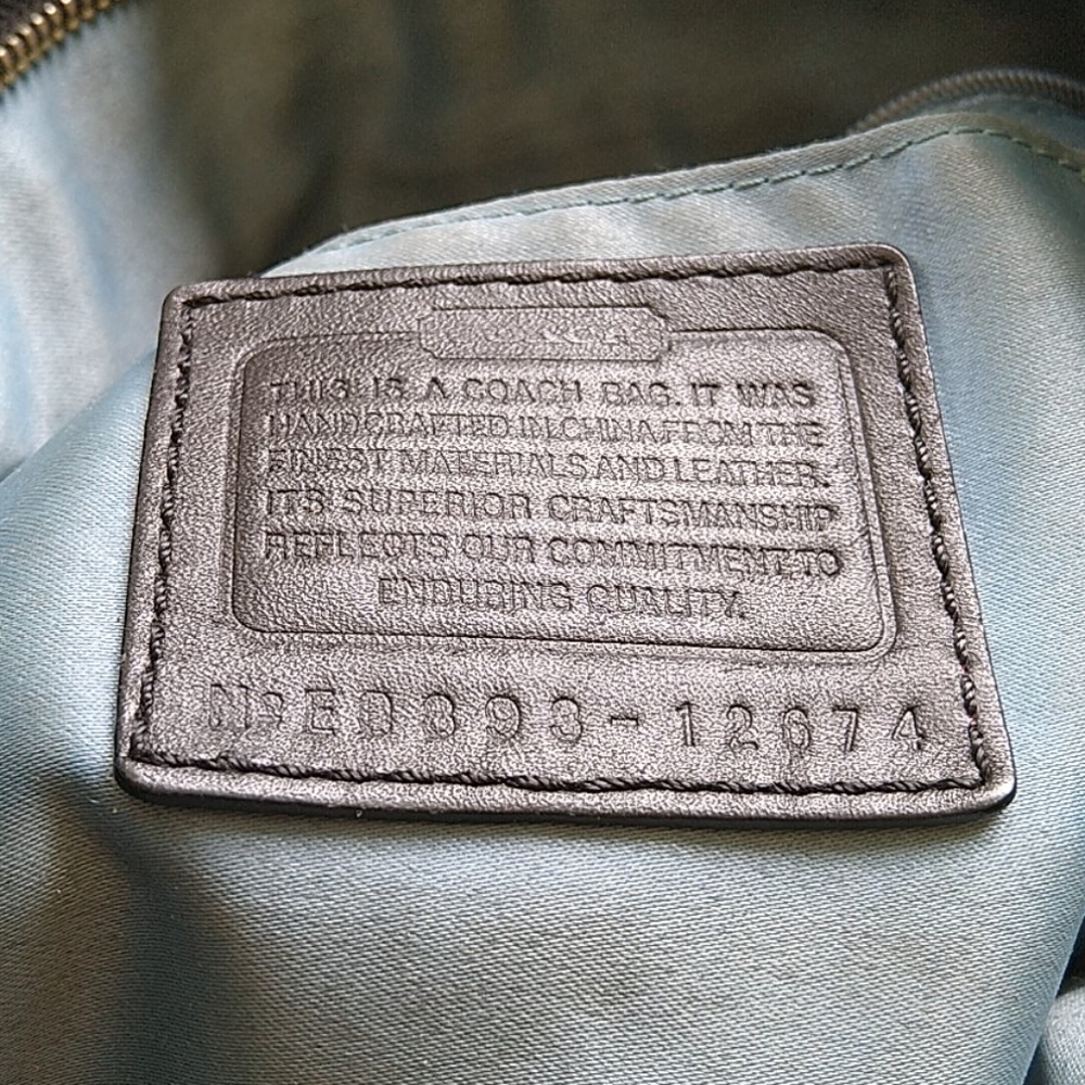 Coach Shoulderbag - Picture 4 of 11